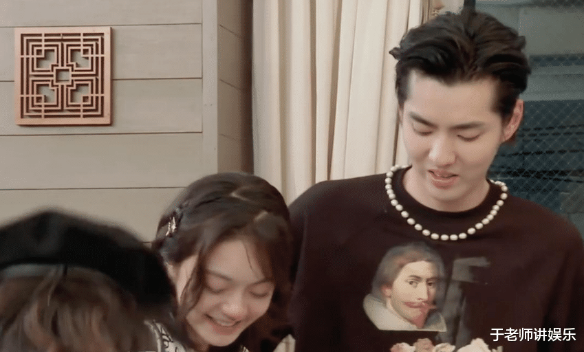 赵今麦|吴亦凡几次想带走17岁的赵今麦，眼神让人害怕，幸好baby拦住了