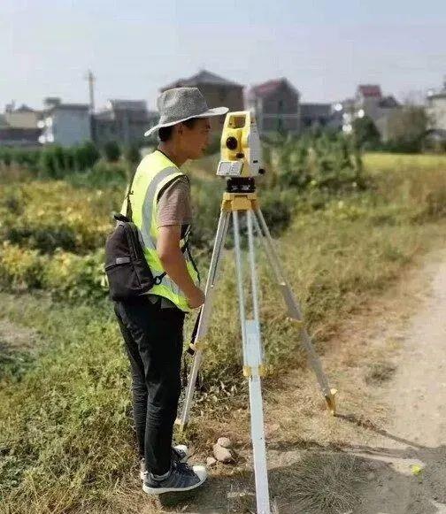 钓鱼|工作多年后，却发现：原来我的半条命，是钓鱼佬给的