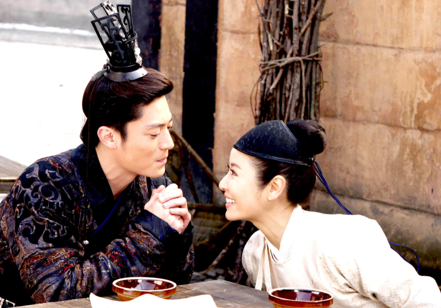 林心如|他与林心如相恋8年,狠心“背叛”娶了林心如闺蜜,如今孤身一人