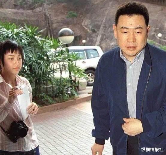 甘比|女儿嫁比母亲年纪还大的富豪，女婿送她豪华别墅，又给她几千万