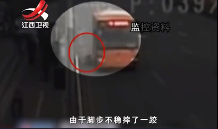 红团团医生LYNN “病好了我要杀他”，住院老太太一句话引发全网愤怒....