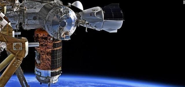 外太空多事一周:Crew3宇航员太空行走,空间站躲避飞马火箭碎片