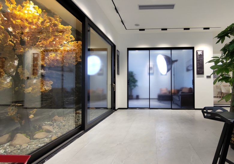 |厨房门选吊轨还是地轨?