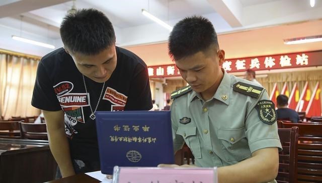 奶爸育儿宝库|2021年起二本军校正式退出历史舞台，军校都是本科提前批，望周知