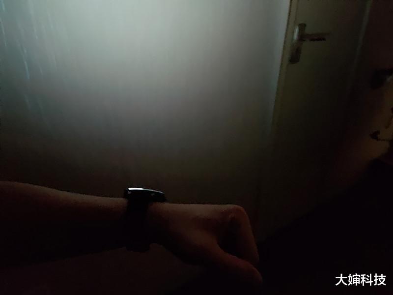 智能手表|智能手表从此有了“纯欲”天花板！努比亚红魔手表精钢版新品体验