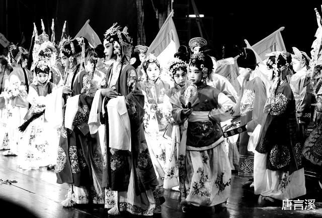 春晚|歌手江涛：穷小子娶富家女，走红后不变心，岳母夸他比亲儿子强