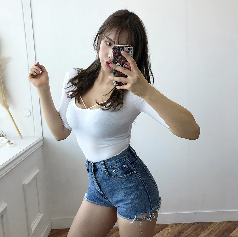 |国外小哥做了一个测试，男生喜欢女生什么样的身材？答案让人意外