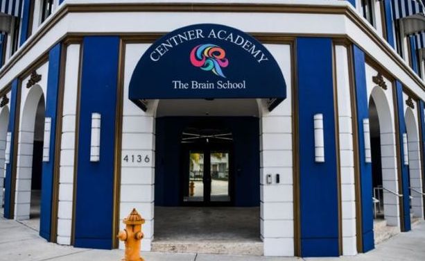 红莲少年|荒谬至极！迈阿密学校表明接种疫苗学生需强制隔离？