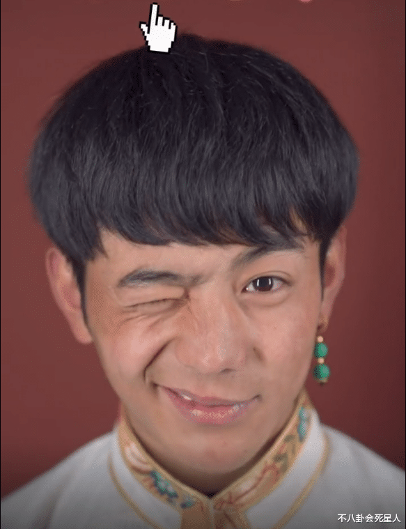 |丁真终被名利影响，明显发福、眼神也不再清澈，学爱豆营业显油腻