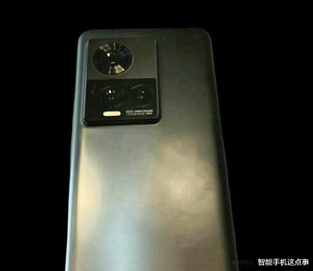 一加科技|vivo NEX5遭曝光：屏幕基本确认，硬件也不含糊！