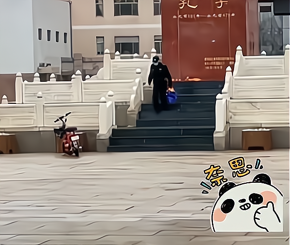 考研|考研党孔子像下求保佑，结果贡品反被保安收走，网友：这个也能保