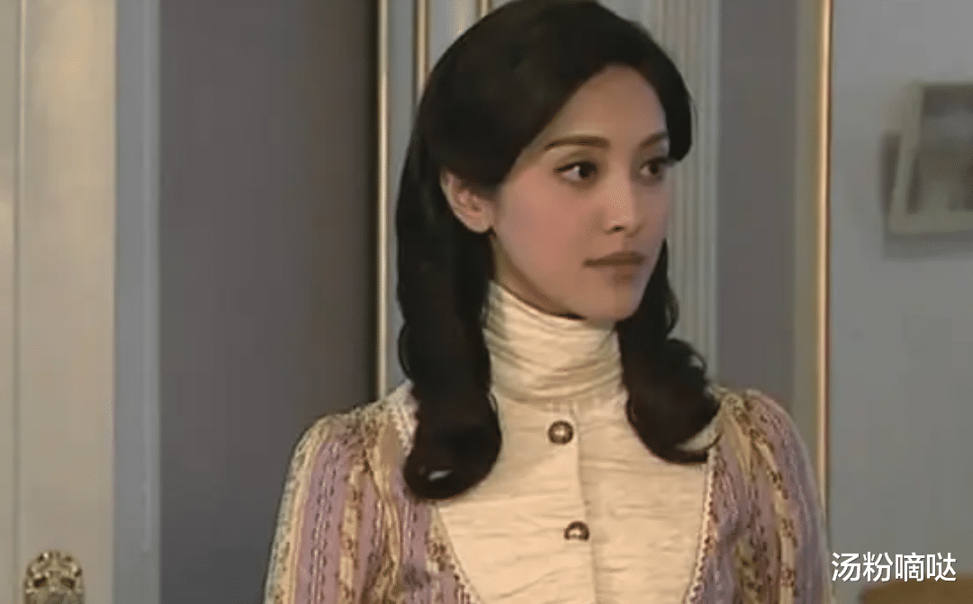 张保仔|瞪眼、面部狰狞没演技，6年前的这部TVB穿越剧，女主被吐槽太尴尬