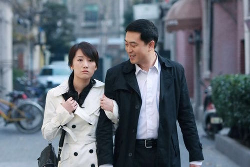 张嘉益|王海燕：离开富商老公后，带24亿资产嫁张嘉译，如今过得怎样？