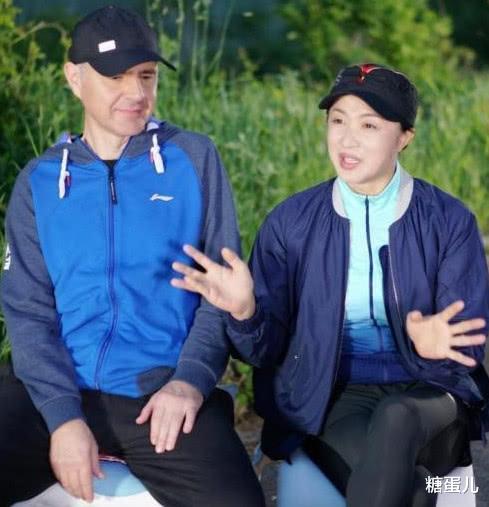 张恒|金星老了才显男相,录节目皮肤松垮脸都要塌了,没半点女人味!