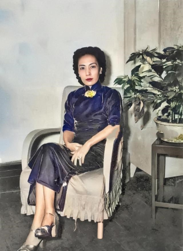 京剧|建国后京剧演员都面临一个去留问题，其中大部分都留了下来