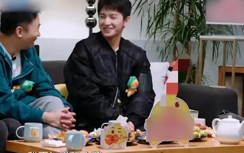 杨洋|赵丽颖第三集才出现？杨洋一举动赢得观众好感？杨幂不怕冷？