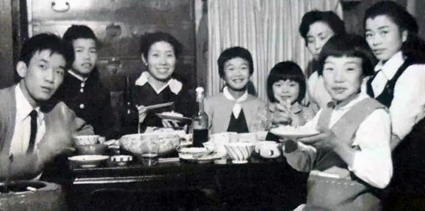 日本 日本无良父亲欺侮女儿多年，最终女儿不堪忍受杀死父亲