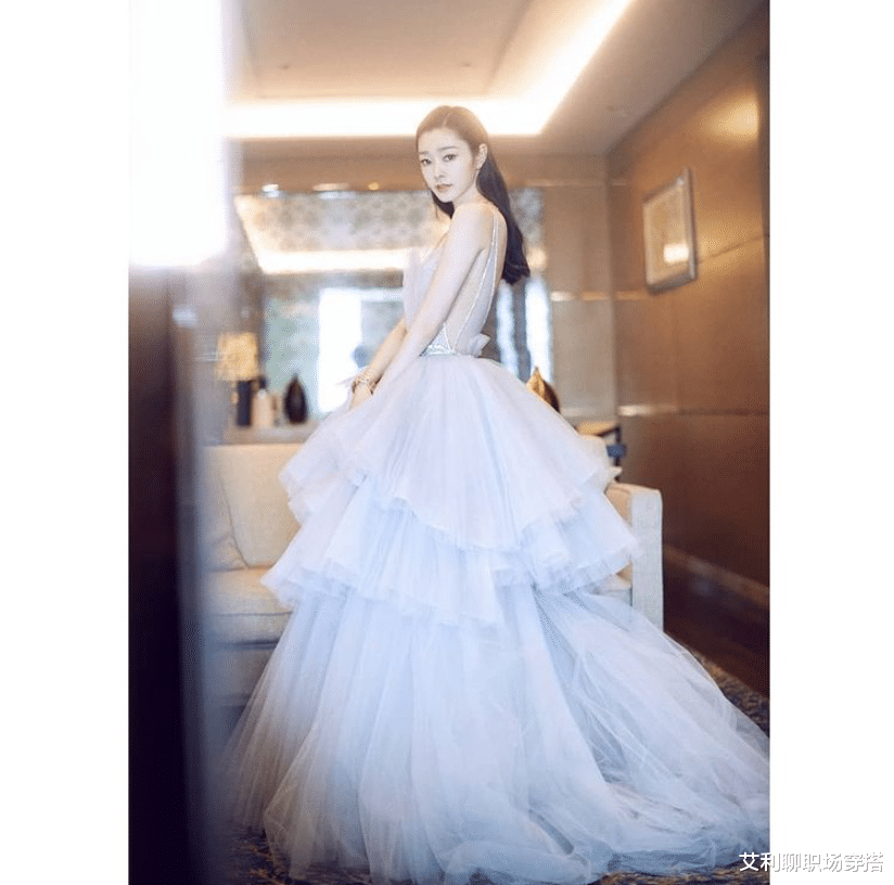 宋轶|可灵动俏皮，也能优雅明媚，属于宋轶的闪光时刻终于到来