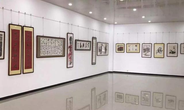 文玩|1983年5元一张没人要的画，他豪气买了9000张，现今单张价值上亿