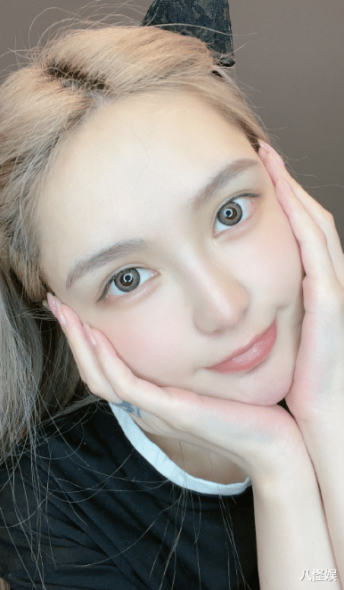 周扬青|周扬青官宣与罗昊恋情，大赞对方有涵养，和自己兴趣爱好很相符