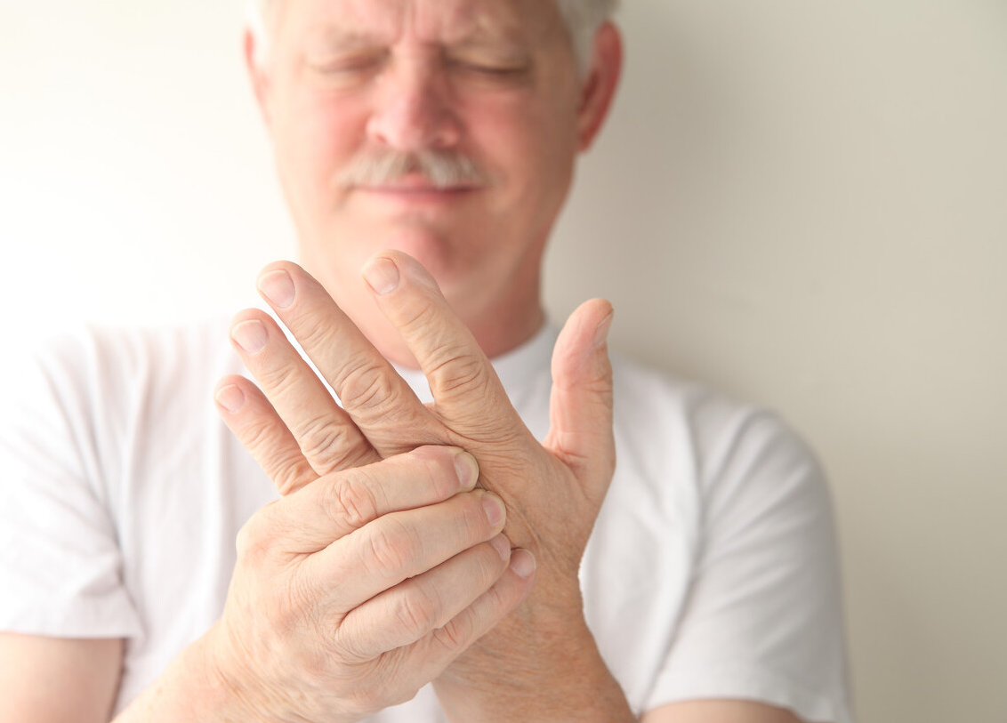 血糖|糖尿病的根源被揪出，别再冤枉甜食了，若你爱吃，当心血糖飙升