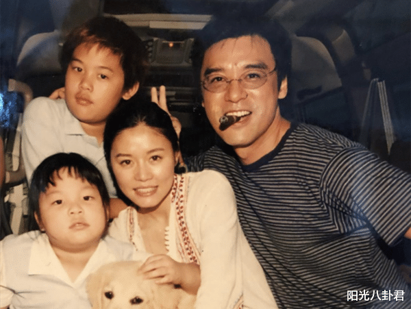 童蕾|8位“替夫还债”女星现状，有人守寡16年，有人被抛弃后单身至今