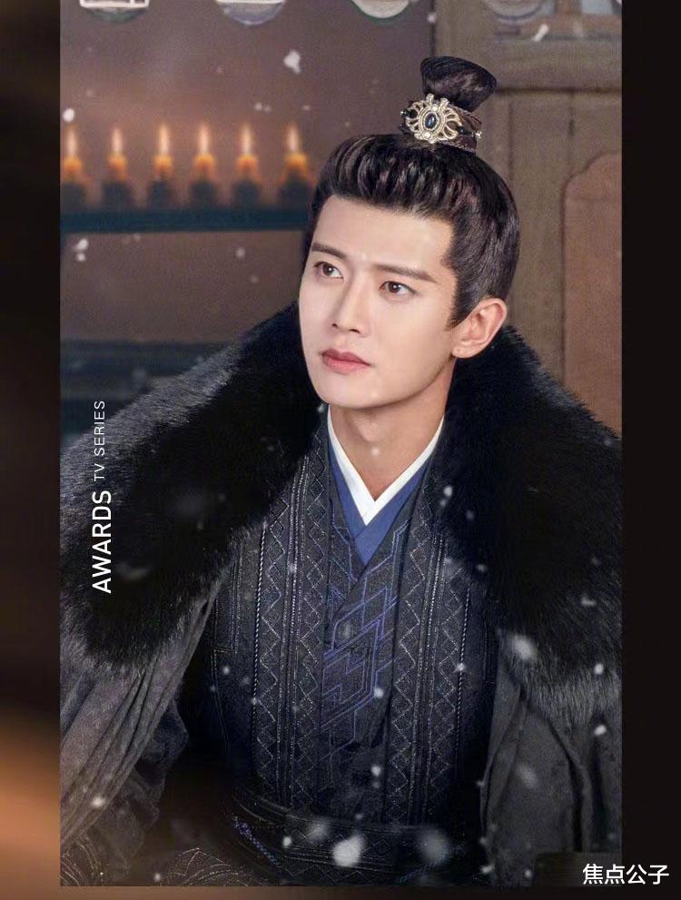 杀青|搞笑代拍文学？任嘉伦李沁新剧杀青，网友：这杀青是开播？