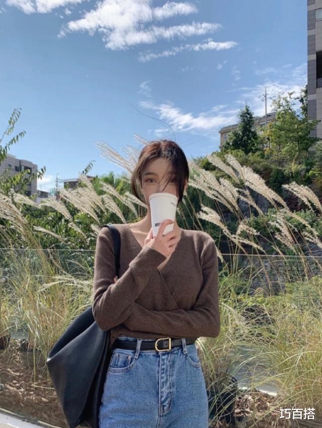 巧百搭 日常穿搭切忌用力过猛,不想产生穿搭焦虑的,可以跟着她的思路来