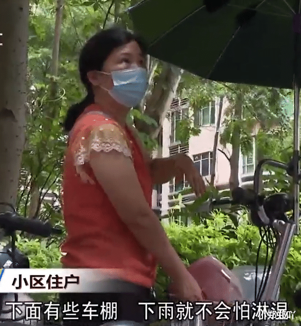 小郑郑吖 成都电动车进电梯自燃后, 广州很多小区依然存在电动车进入电梯.