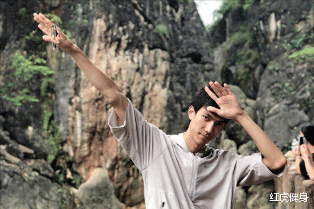 红虎健身|“跳高吴彦祖”,清华学霸,期待在东京奥运会上有更好的成绩