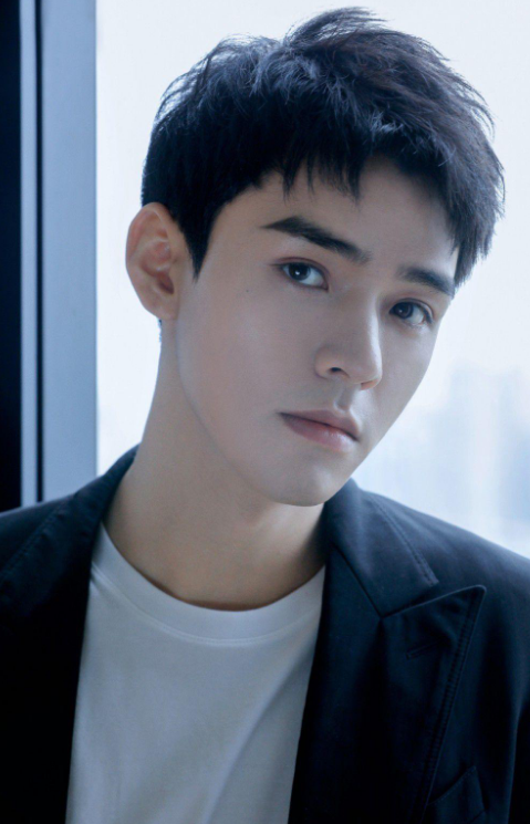 TFBOYS|超话活跃榜：TFBOYS仅1人流量过亿，榜首二字艺人数据断层