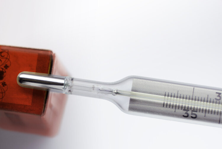 39奇妙的中医|汽车座椅被疑“有水银”，CEO怒怼后秒删，提问水银会致命吗？