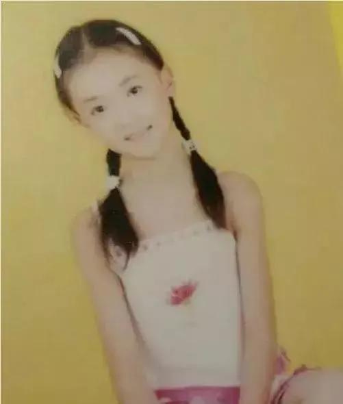 吴谨言|“撞脸半个娱乐圈”的吴谨言的26年成名史,太幸运了