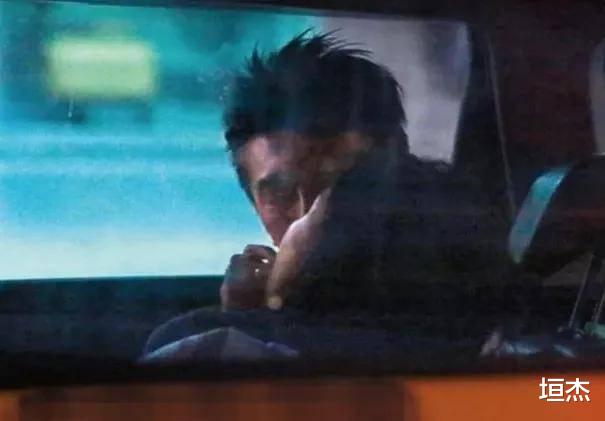 By2|妹妹是惹事精,姐姐是倒霉蛋,除了饭桌交际花,BY2还有什么出路?