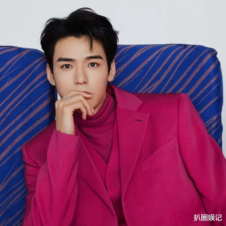 张雨绮|张雨绮跟年下弟弟谈多了开始有年龄焦虑感，经常就去调自己的脸