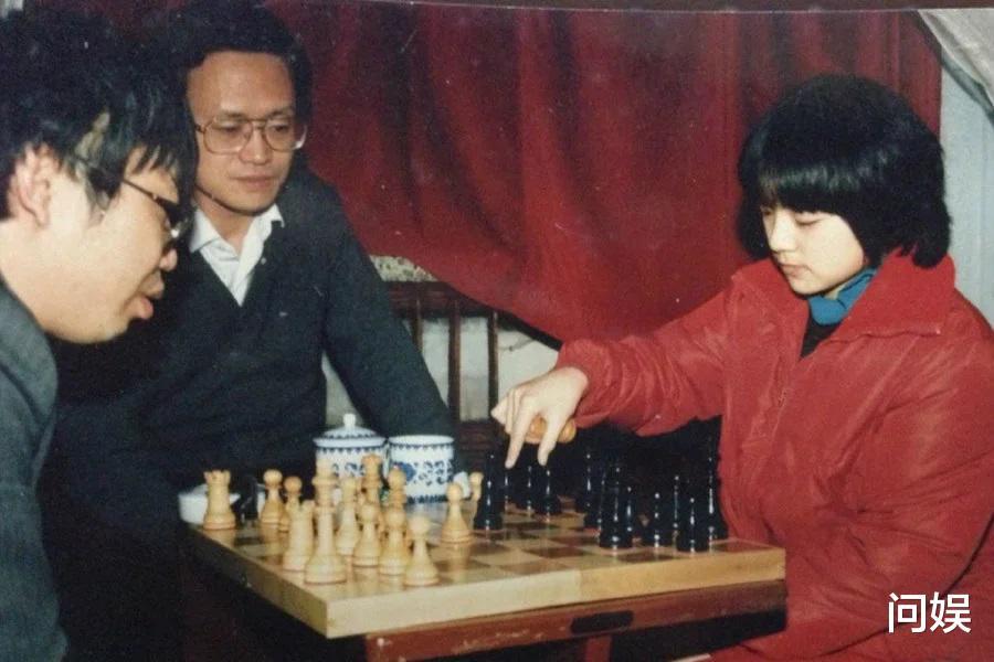 穆罕默德|憔悴到不敢认？22年前改籍嫁入中东王室的清华棋后，后悔了吗？