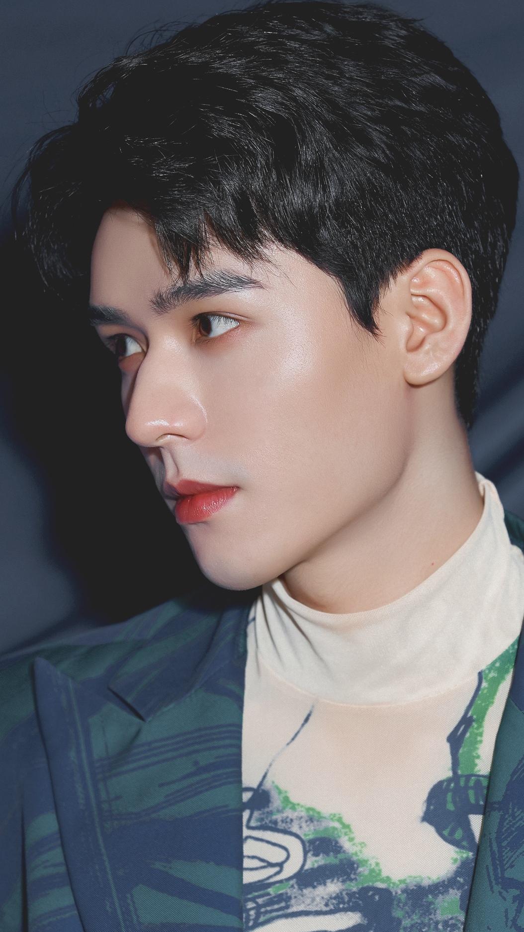 龚俊|回力官宣代言人龚俊,两小时销量破700万,这样的带货能力他值得