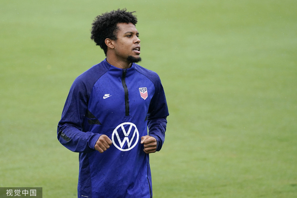 那些你很冒险的梦|友妹门？被曝带队友妹妹回房间过夜，尤文美国国脚被国家队遣返