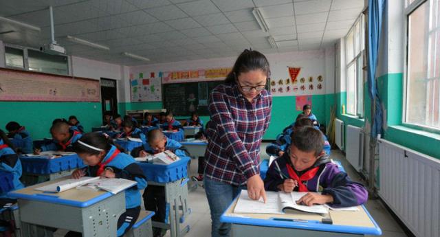 教师|大学教师取消编制，中小学老师或将实行退出机制，老师迎来危机？