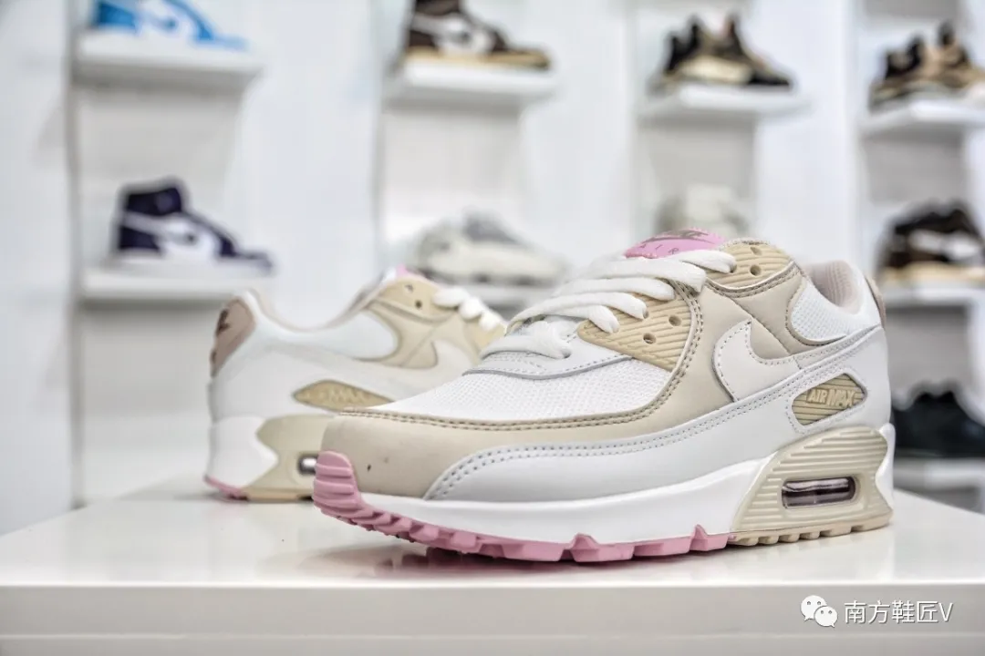 南方鞋匠|清新造型，Nike Air Max 90 奶希粉白，小仙女上脚?