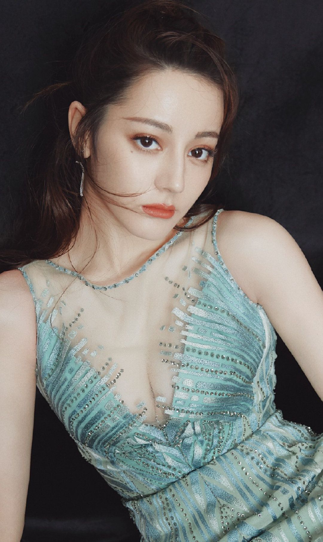 迪丽热巴|娱乐新看点—赵丽颖、肖战、迪丽热巴、韩东君等最新消息