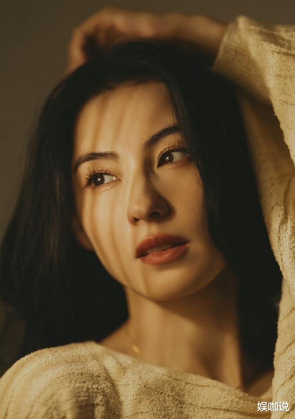 巩俐|张柏芝41岁显优雅，陈妍希化身元气少女，奔四心态不错