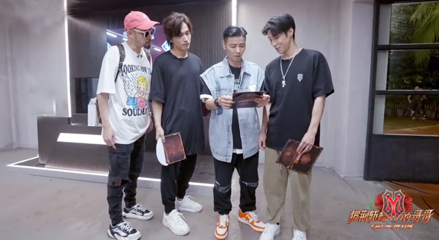 李响|《披荆斩棘》：李响空中起舞看哭观众，但他最终还是败给了人气