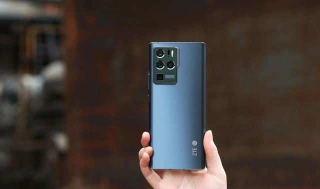 中兴|6998!国产首款18G+1TB旗舰诞生,用户:卖给别人吧