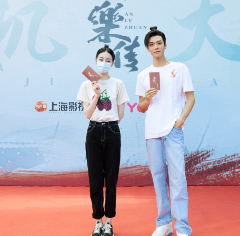 迪丽热巴|迪丽热巴新剧银发造型曝光，“鲶鱼须”再现，被指像“龙妈”