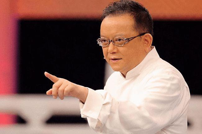 王刚|王刚身陷“误砸宝贝”风波，一场官司导致节目停播，结果究竟如何？