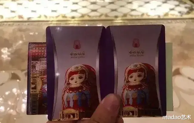 设计师已经不止接地气，都开始接地府了，让你知道什么叫作惊悚