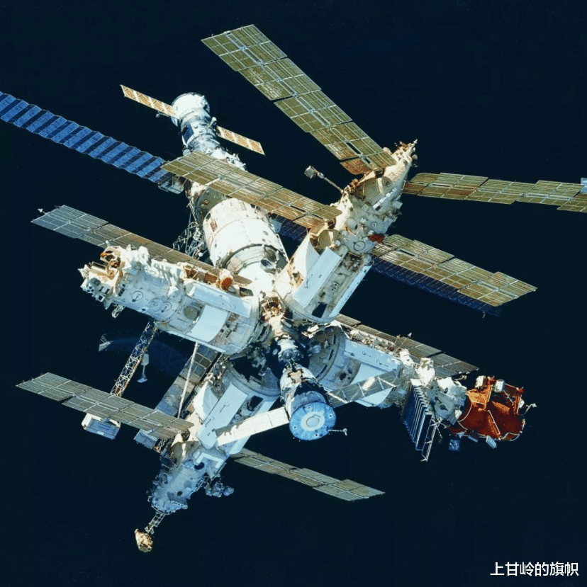 空间站|今日航天知识分享-苏联和平号空间站
