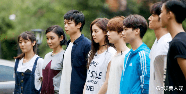 王一博|恋情曝光后，佟梦实被爆料曾与宋妍霏炒cp，当众对其起生理反应