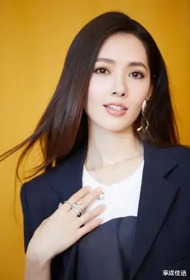 亮剑|娱乐圈六位女星长的挺美，却无法驾驭古装造型，颜值崩塌难以直视